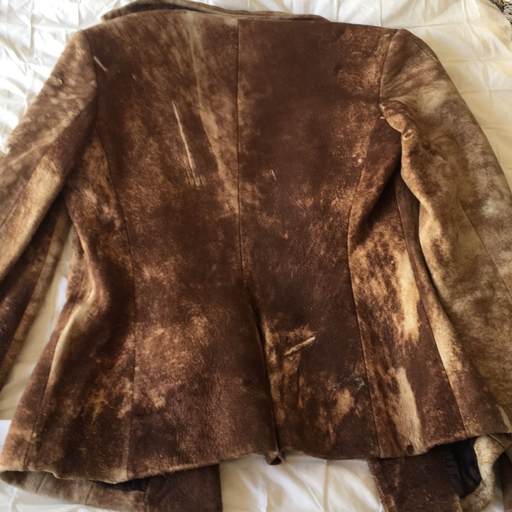 Cowhide looking jacket - Picture 3 of 3